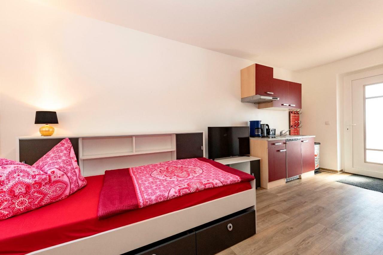 Villa Mia Whg 2 Mit Terrasse, Eg 1 Raum Wohnung Герен Екстер'єр фото