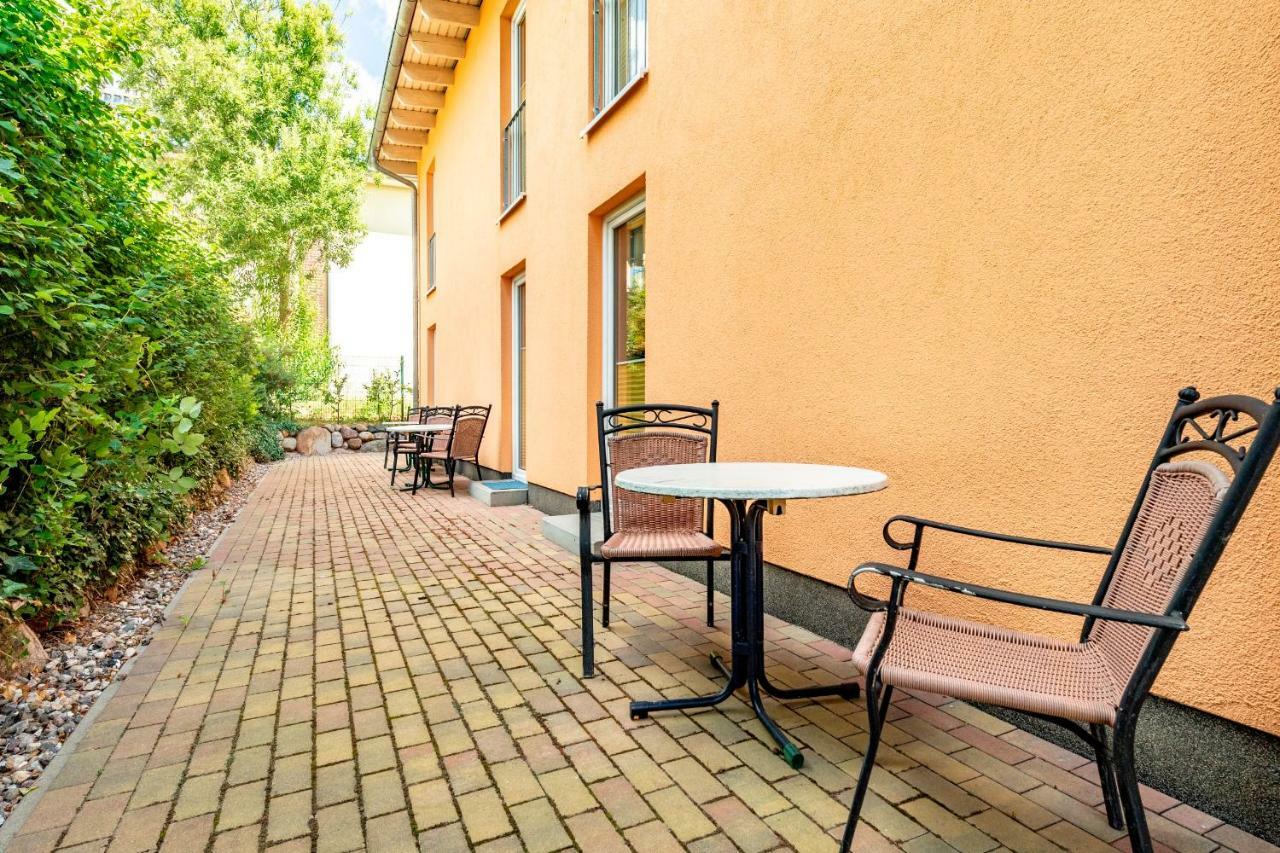 Villa Mia Whg 2 Mit Terrasse, Eg 1 Raum Wohnung Герен Екстер'єр фото